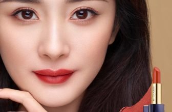 Hình ảnh dòng son Estee Lauder Pure Color Envy Hi-Lustre mang lại vẻ đẹp cho đôi môi